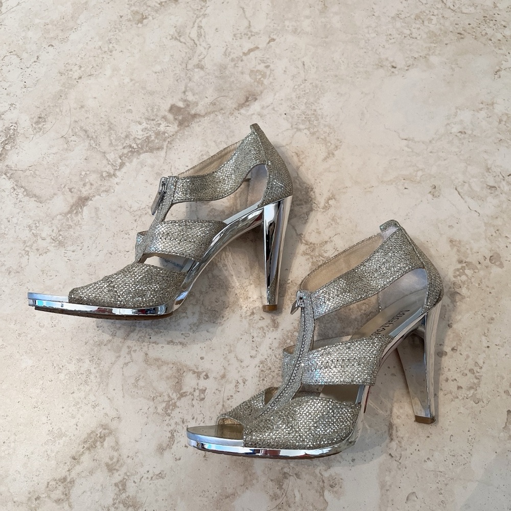 Free- MK Berkeley heels - Picture 2 of 3